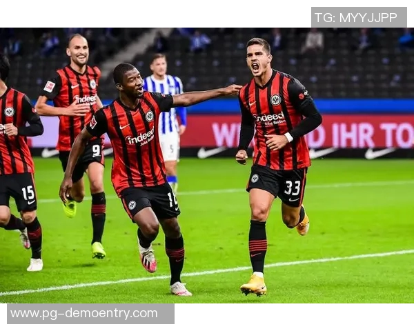 德甲激战莱比锡狂胜尤文图斯6比2帽子戏法引爆全场激情