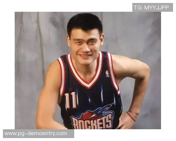 姚明绝杀瞬间再现篮球传奇时刻震撼全场观众热血沸腾