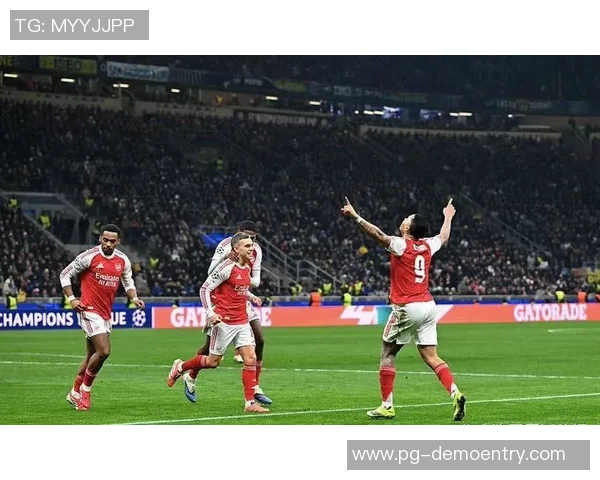 阿森纳狂胜国米6-2红牌争议引发全场热议与十大精彩进球回顾 阿森纳狂胜国米6-2红牌争议引发全场热议与十大精彩进球回顾