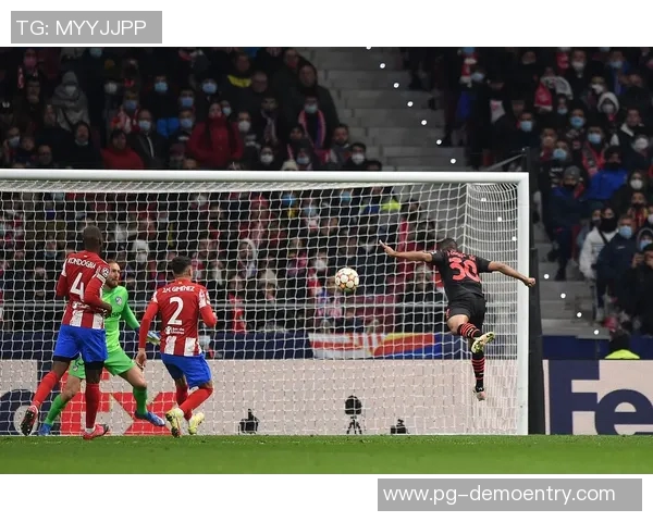 西甲激战波尔图逆转国米补时绝杀引发争议判罚全场沸腾