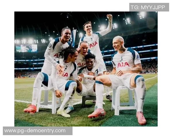 德甲热刺逆转尤文图斯3-2爆冷瞬间引发全场狂欢与转会传闻