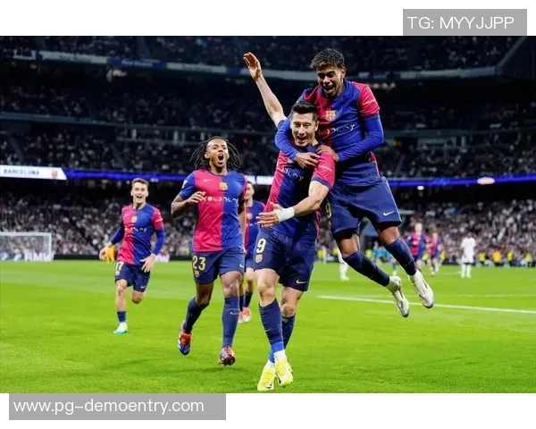 足总杯精彩对决阿森纳与巴萨战成平局战术解析引发全场热议