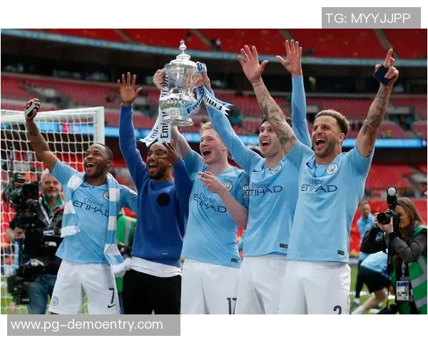 莱比锡与曼城友谊赛战成平局精彩扑救瞬间点燃全场气氛 莱比锡与曼城友谊赛战成平局精彩扑救瞬间点燃全场气氛