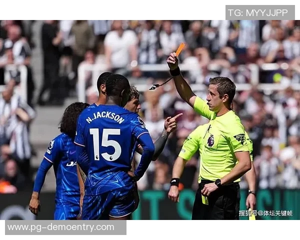 中超激战：AC米兰大胜切尔西红牌事件引发全场热议战术分析揭秘